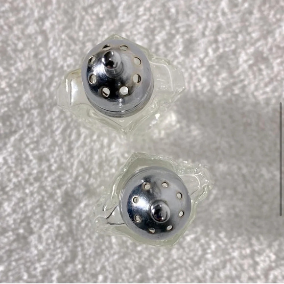 Vintage Cut Crystal  Salt & Pepper Shakers - Picture 5 of 11